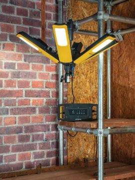 Picture of Faithfull Centaur 200W Heavy Duty Site Light 240V
JF9120-200W 240V