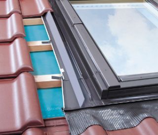 Picture of Fakro 780mm x 980mm 45mm Tile Flashing
EZV-A 05