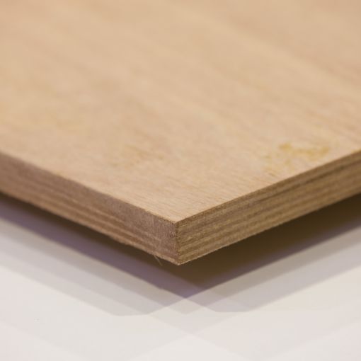 Picture of 18mm x 2440mm x 1220mm Hardwood Plywood
ESW B/BB Euca Faced Pop CorePhenolic Glue Plywood E1 CE2+ EN636-3EN314-2 Class 3