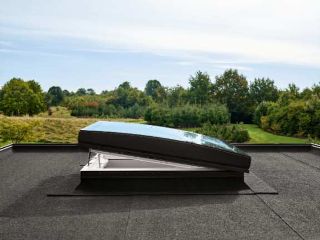 Picture of Velux 1000mm x 1000mm Flat Roof Cover with Curved Glass
ISU 100100 1093