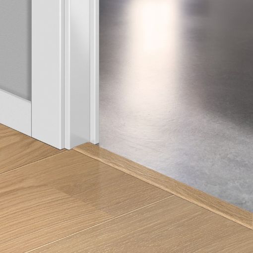 Picture of Elka 8mm x 45mm x 2000mm Quick-Step Vinyl Incizo Profile (To match  ERPU40367 - Luna)
QSVINCP40201